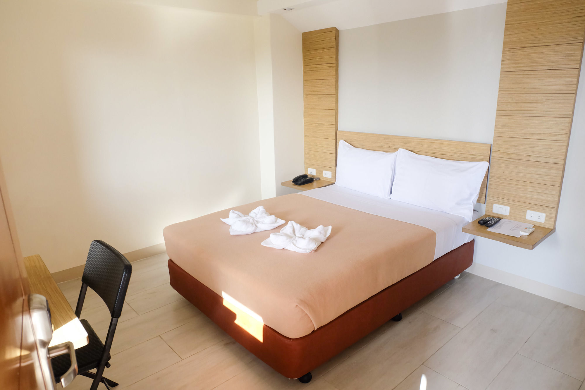 Chambre Mactan Hotel Lapu-Lapu City Kültér fotó